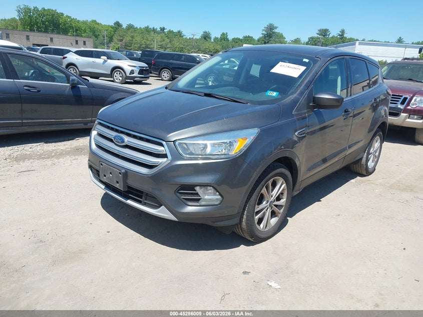 Vin: 1fmcu9gd4huc40909, lot: 45783845, ford escape se 2017 img_1