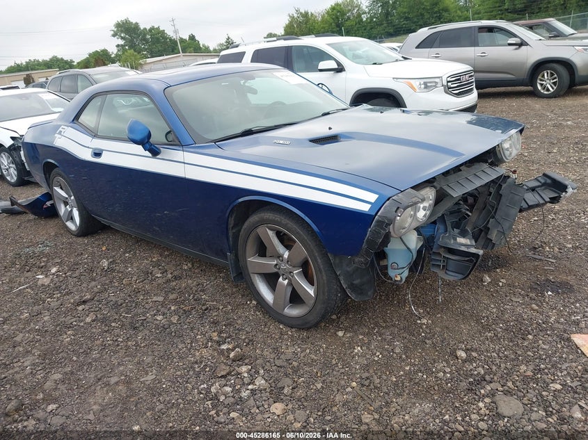 Vin: 2b3cj5dt9ah137108, lot: 45784001, dodge challenger r/t 2010 img_1