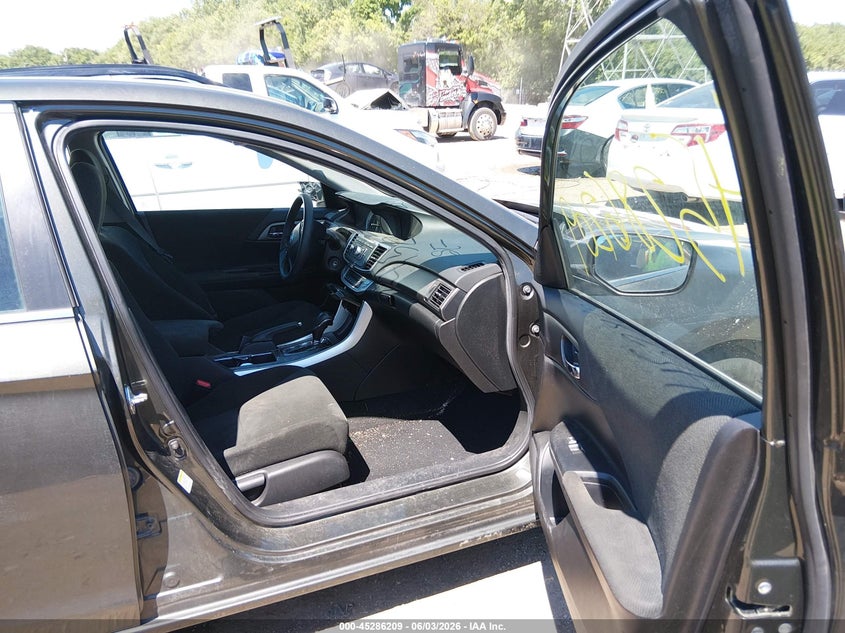 2013 HONDA ACCORD auction photo 5