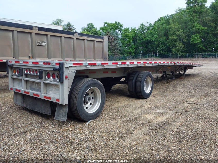 2007 REITNOUER FLATBED SEMI TRAILER auction photo 4