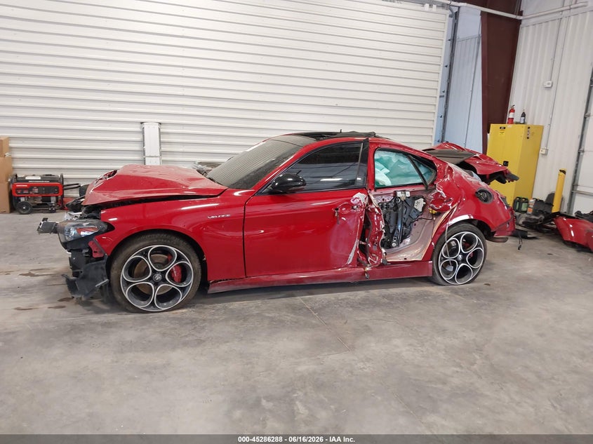 2023 Alfa Romeo Giulia Veloce Awd VIN: ZARFANBN2P7670959 Lot: 45286288