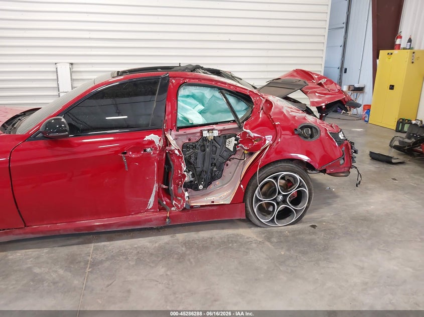 2023 Alfa Romeo Giulia Veloce Awd VIN: ZARFANBN2P7670959 Lot: 45286288