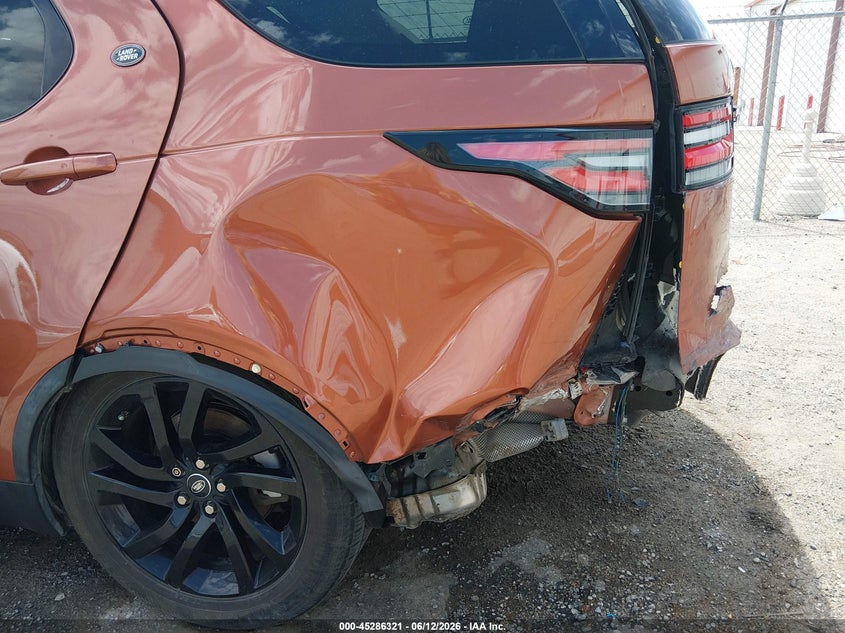 2018 Land Rover Discovery Hse Luxury VIN: SALRT2RK9JA061074 Lot: 45286321