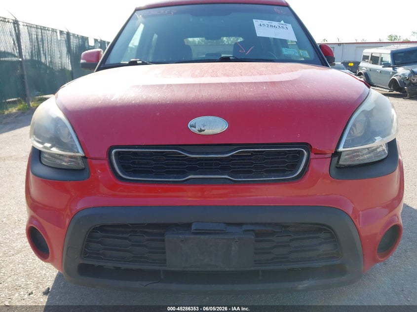 2013 KIA SOUL auction photo 6