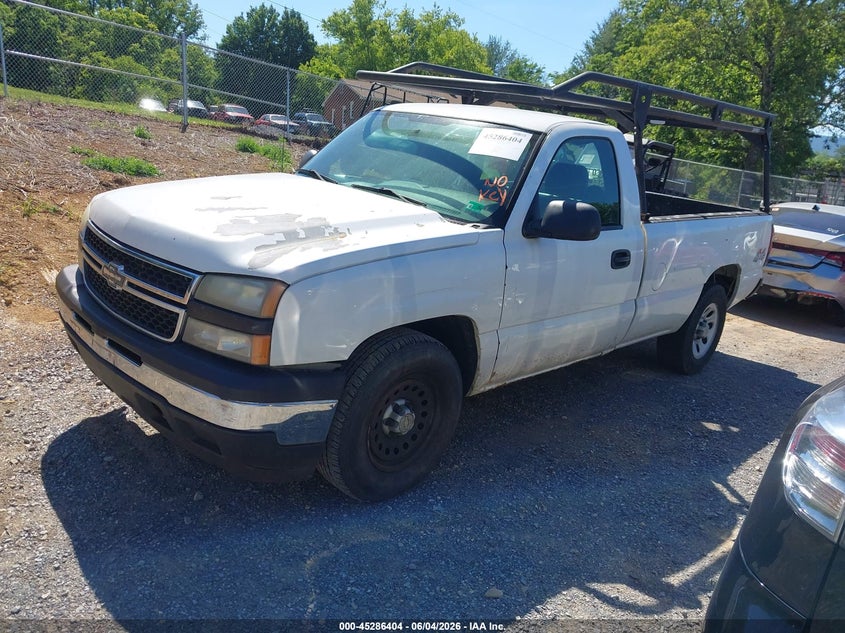 2007 CHEVROLET SILVERADO 1500 CLASSIC auction photo 2