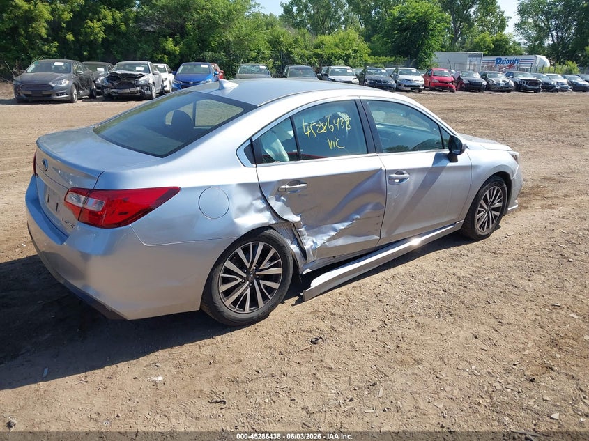 2019 SUBARU LEGACY auction photo 4