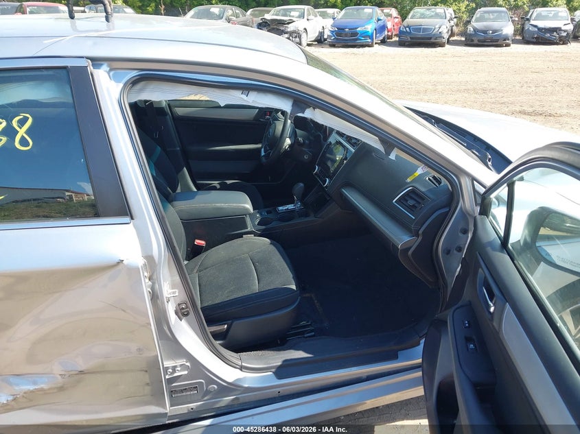 2019 SUBARU LEGACY auction photo 5