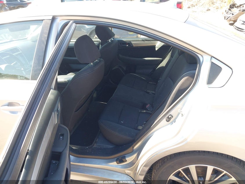 2019 SUBARU LEGACY auction photo 8
