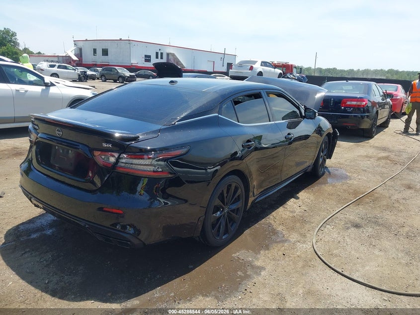 2023 NISSAN MAXIMA auction photo 4