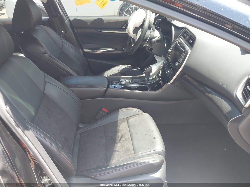 2023 NISSAN MAXIMA auction photo 5