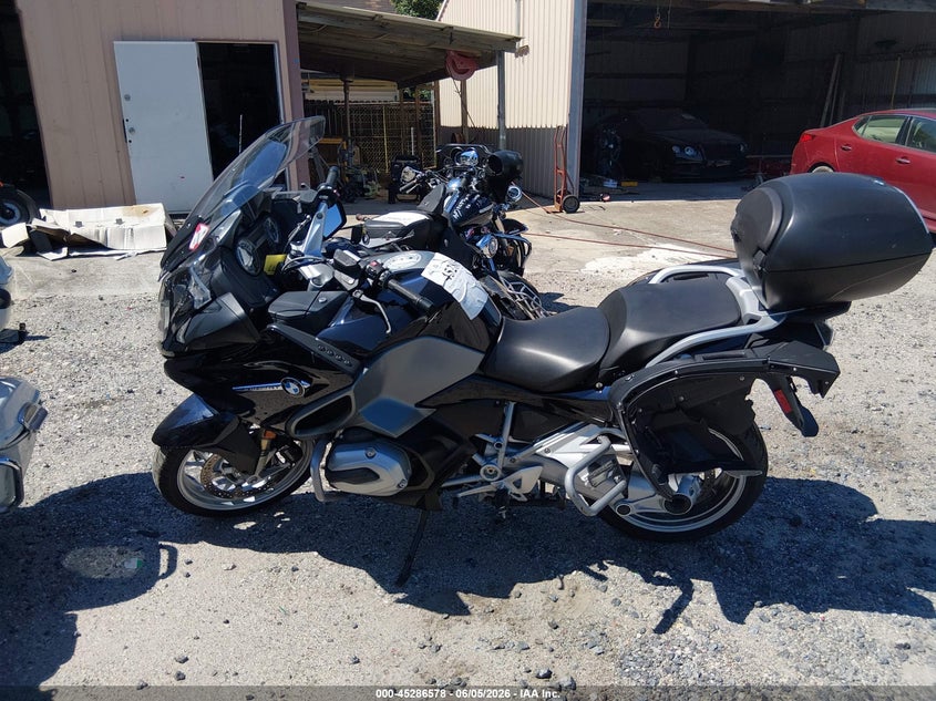 2017 BMW R1200 Rt VIN: WB10A1302HZ431491 Lot: 45286578