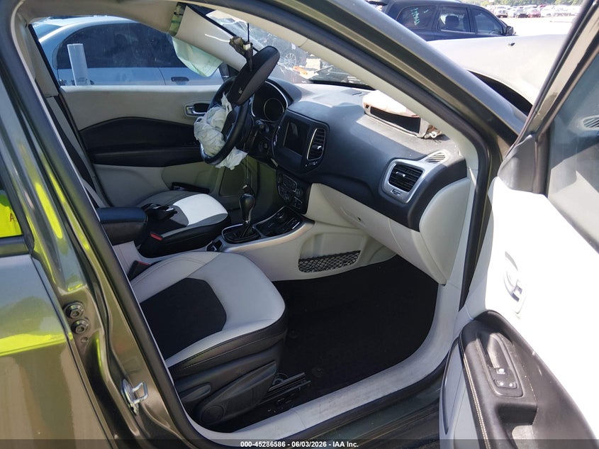 2018 JEEP COMPASS auction photo 5