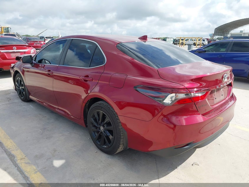 2022 TOYOTA CAMRY auction photo 3