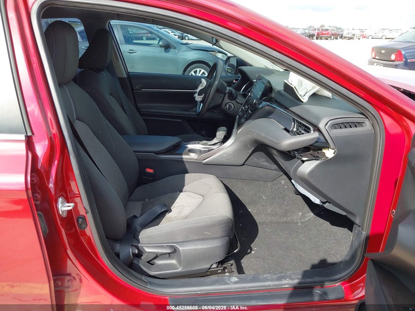 2022 TOYOTA CAMRY auction photo 5