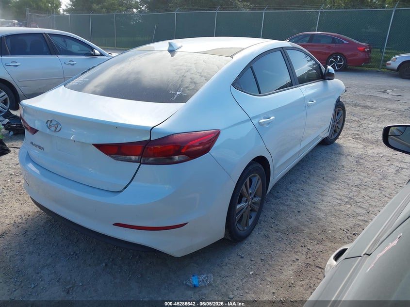 2017 HYUNDAI ELANTRA auction photo 4