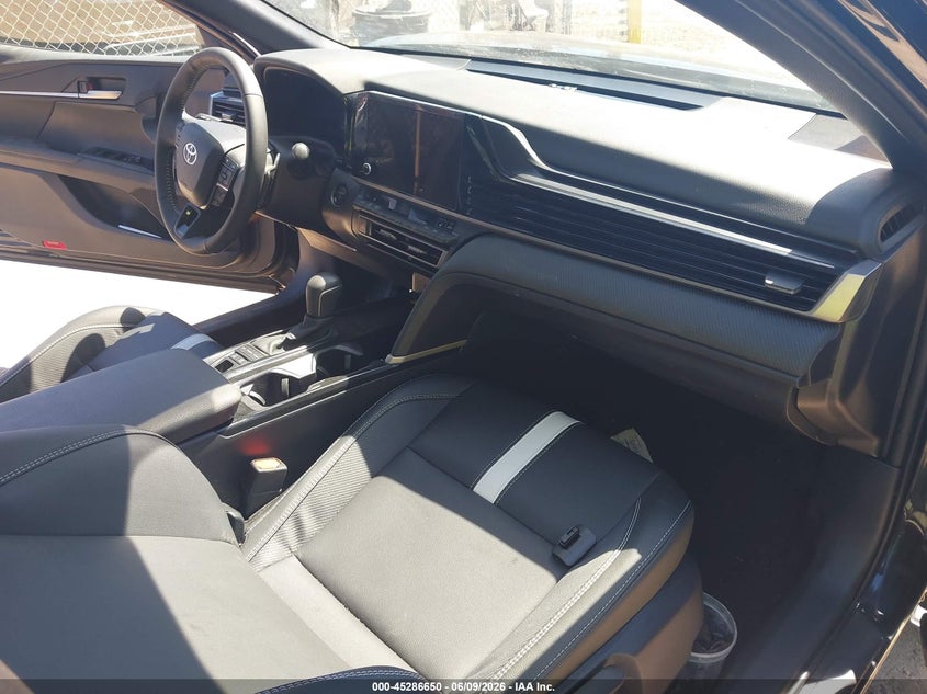 2026 TOYOTA CAMRY auction photo 5