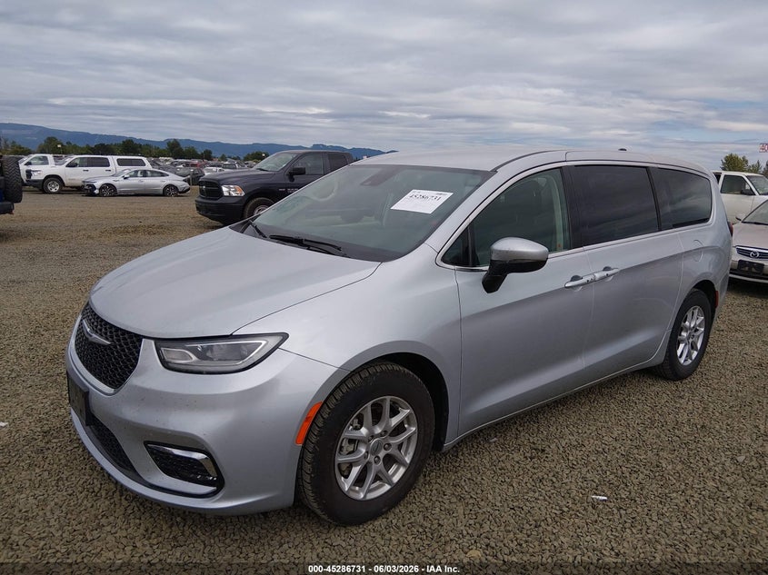 Vin: 2c4rc1bg2pr571682, lot: 45784567, chrysler pacifica touring l 20232