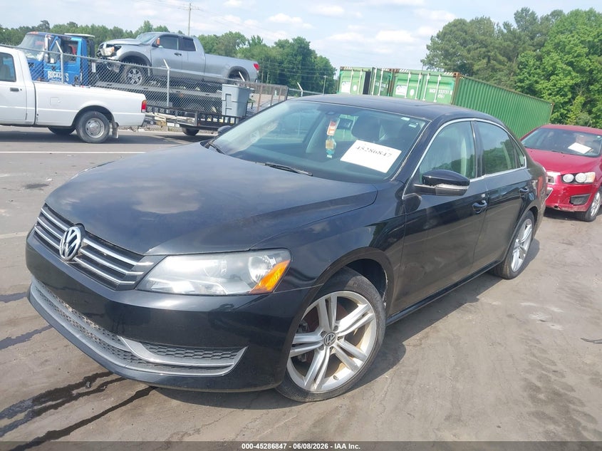 2014 Volkswagen Passat 1.8t Se 1VWBS7A33EC065559 photo 1