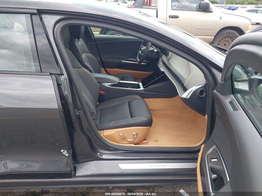 2026 LUCID AIR auction photo 5