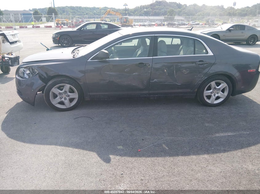 2011 CHEVROLET MALIBU auction photo 6