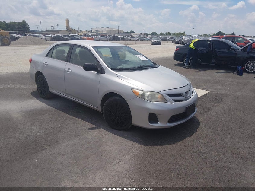 Vin: 2t1bu4ee7dc008505, lot: 45785002, toyota corolla le 2013 img_1
