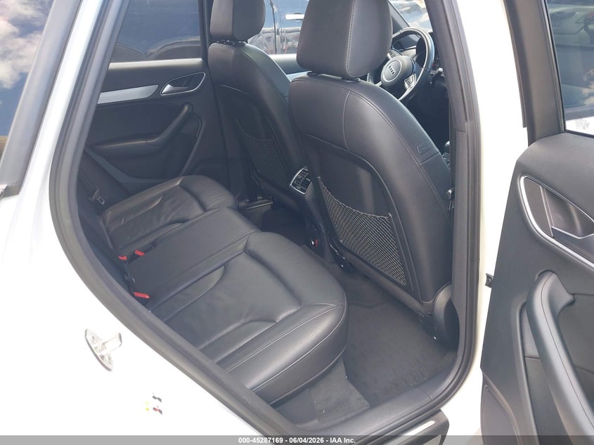 2018 Audi Q3 2.0T Premium/2.0T Sport Premium VIN: WA1BCCFS0JR033291 Lot: 45287169
