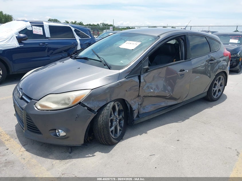 Vin: 1fadp3k2xel151131, lot: 45785011, ford focus se 20142