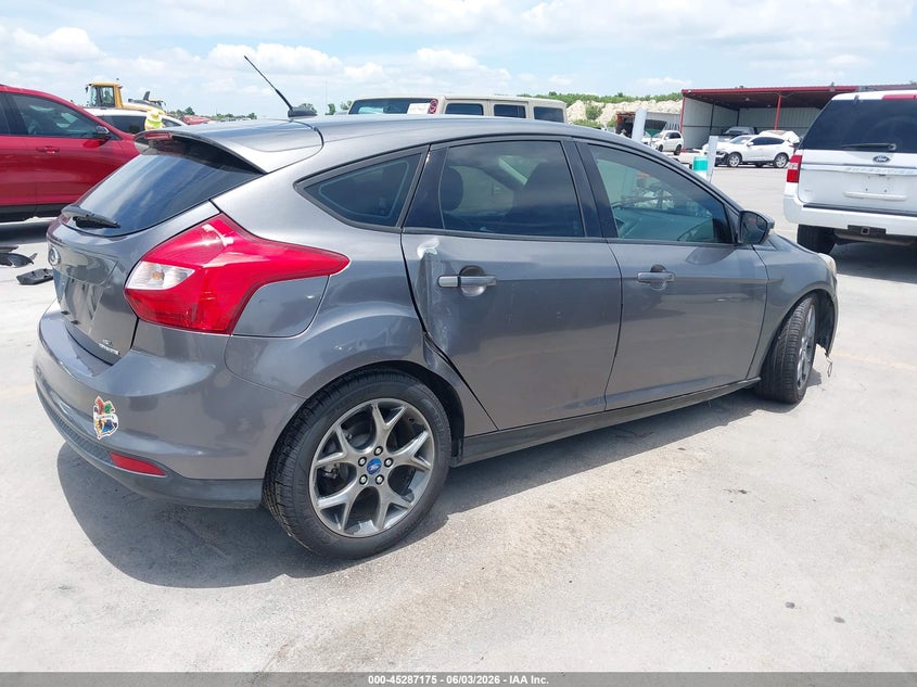 Vin: 1fadp3k2xel151131, lot: 45785011, ford focus se 20144