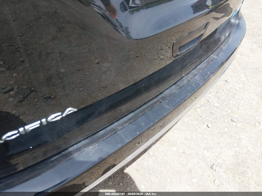 VIN: 2C4RC1L73PR575643 2023 CHRYSLER PACIFICA HYBRID TOURING L