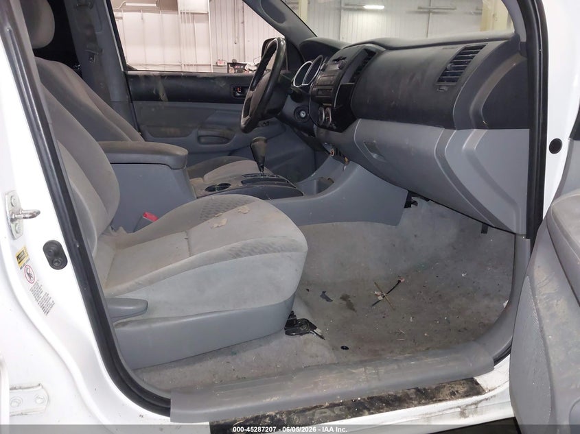 2009 TOYOTA TACOMA auction photo 5