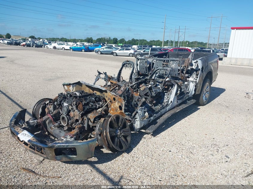 Vin: 1ftew1c5xjkf67081, lot: 45785151, ford f-150 xlt 20182
