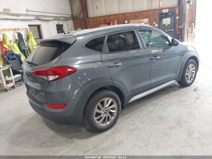 Vin: km8j3ca45hu439158, lot: 45785204, hyundai tucson se 20174