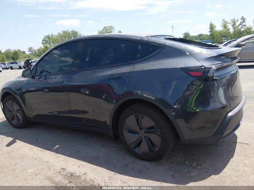 AtlanticExpress - Tesla Model Y