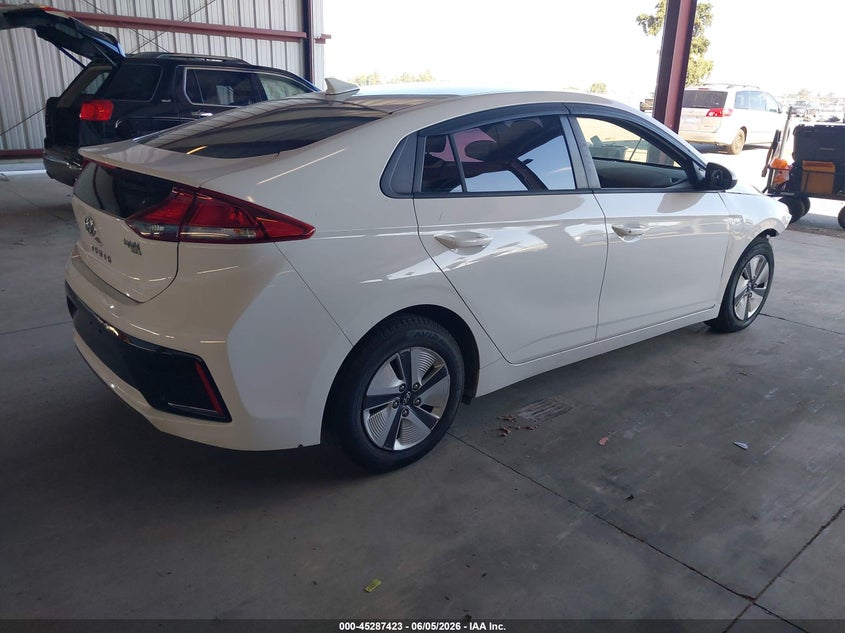 Vin: kmhc65lc9ku145222, lot: 45785259, hyundai ioniq hybrid blue 20194