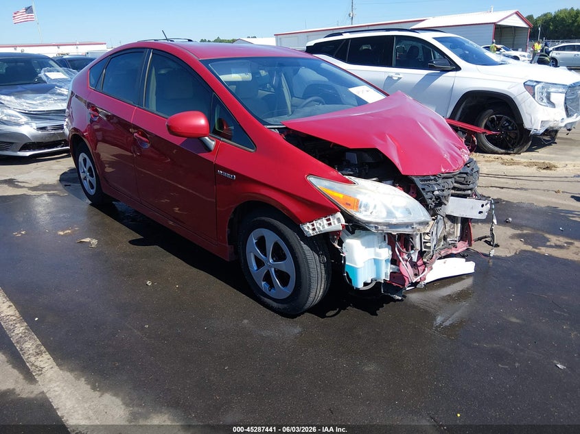 2015 TOYOTA PRIUS auction photo 1