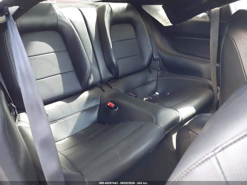 2019 FORD MUSTANG auction photo 8