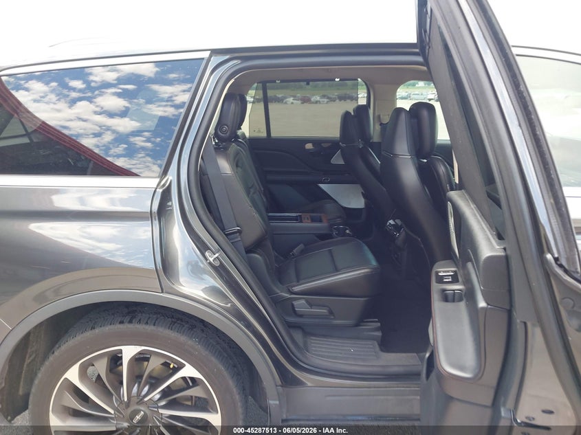 2020 LINCOLN AVIATOR auction photo 8