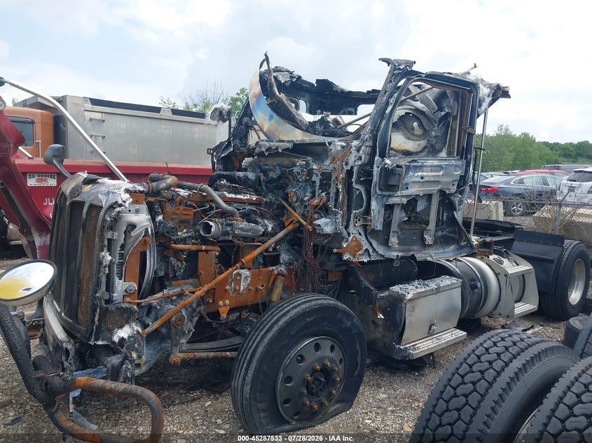 2018 PETERBILT 579 auction photo 2