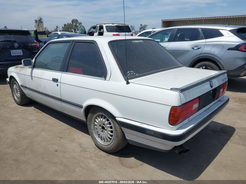 BMW 325 1988 VIN WBAAB6401J8228259