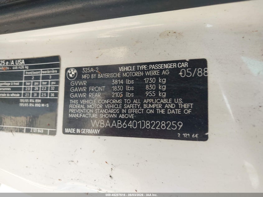 1988 BMW 325 Automatic VIN: WBAAB6401J8228259 Lot: 45287616
