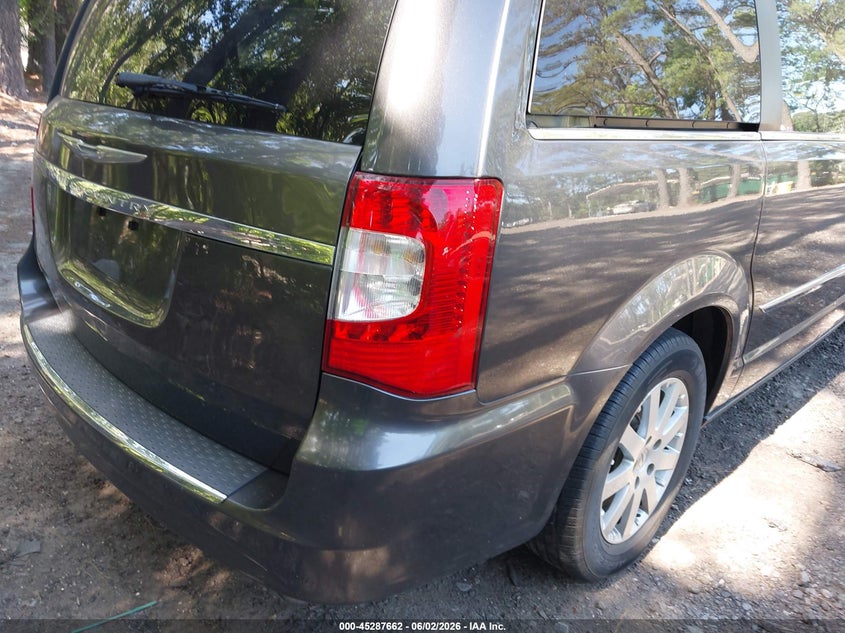 2016 Chrysler Town & Country Touring VIN: 2C4RC1BG7GR252410 Lot: 45287662