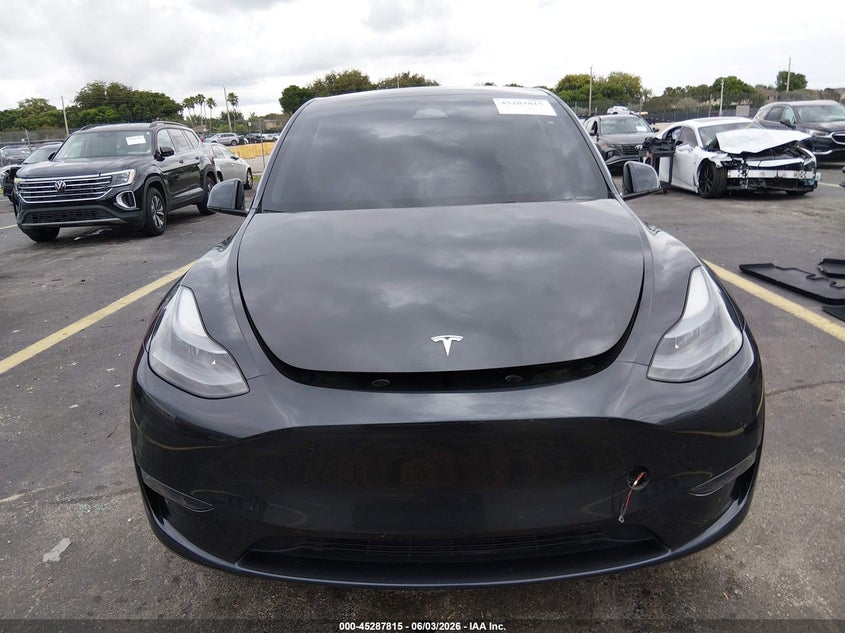 2024 Tesla Model Y VIN: 7SAYGDED5RF159714 Lot: 45287815
