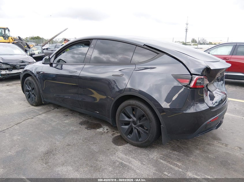 Vin: 7saygded5rf159714, lot: 45785651, tesla model y 20243