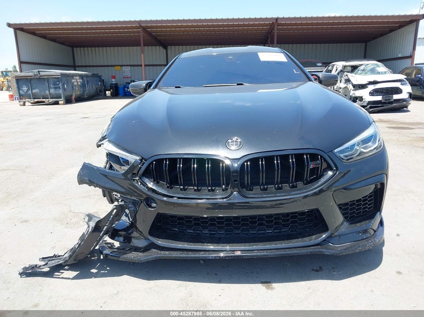 BMW M8 GRAN COUPE - zdjęcie 20