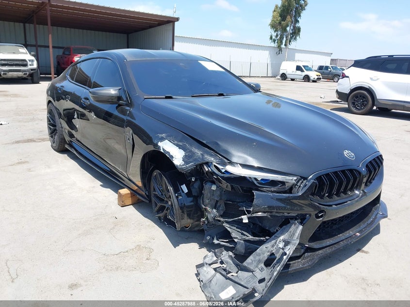 BMW M8 GRAN COUPE - zdjęcie 6