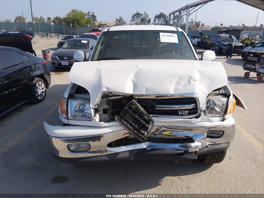 2000 Toyota Tundra Ltd V8 VIN: 5TBRT3817YS049498 Lot: 45288055