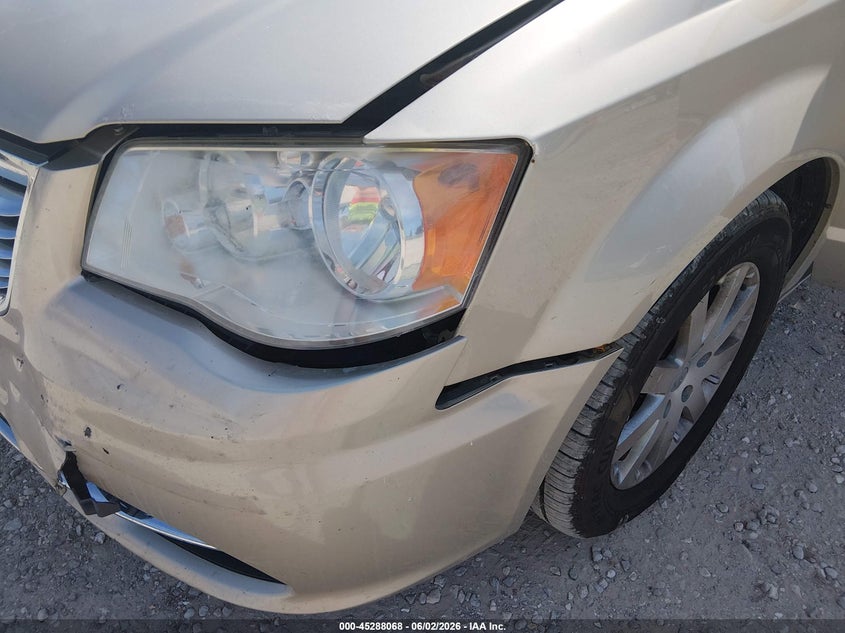 2013 Chrysler Town & Country Touring VIN: 2C4RC1BG5DR631062 Lot: 45288068