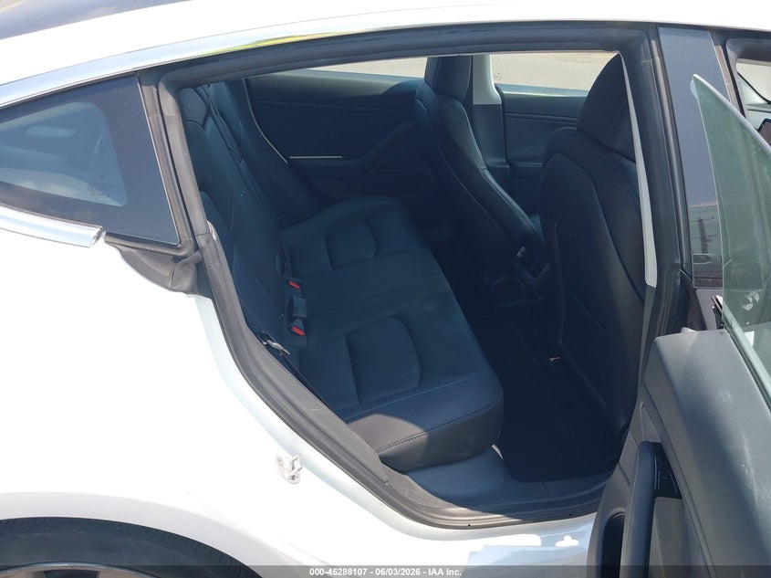 2018 Tesla Model 3 Long Range/Mid Range VIN: 5YJ3E1EA6JF126470 Lot: 45288107