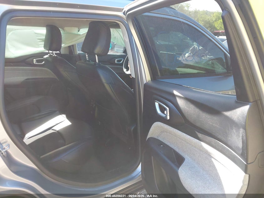 2022 Jeep Compass Latitude 4X4 VIN: 3C4NJDBB5NT104602 Lot: 45288221