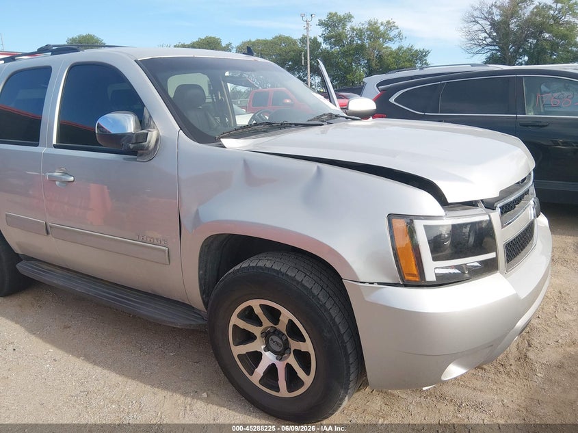 2010 Chevrolet Tahoe Lt VIN: 1GNUKBE03AR274989 Lot: 45288225